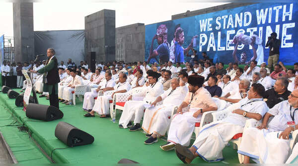 Shashi Tharoor speaks