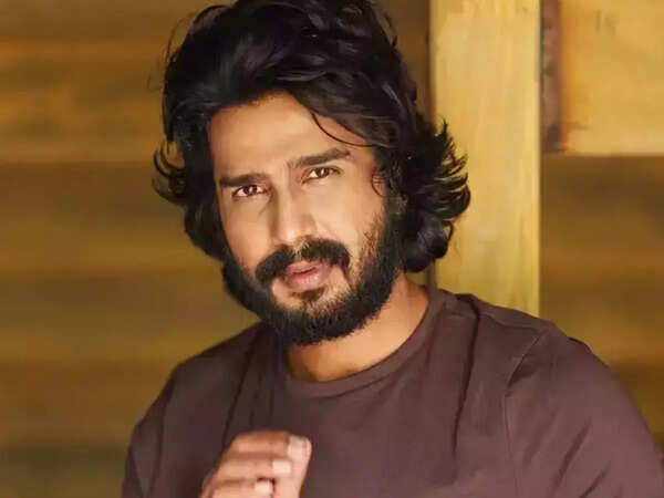 Vishnu Vishal Photos
