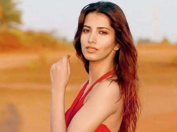 Manasvi Mamgai Photos