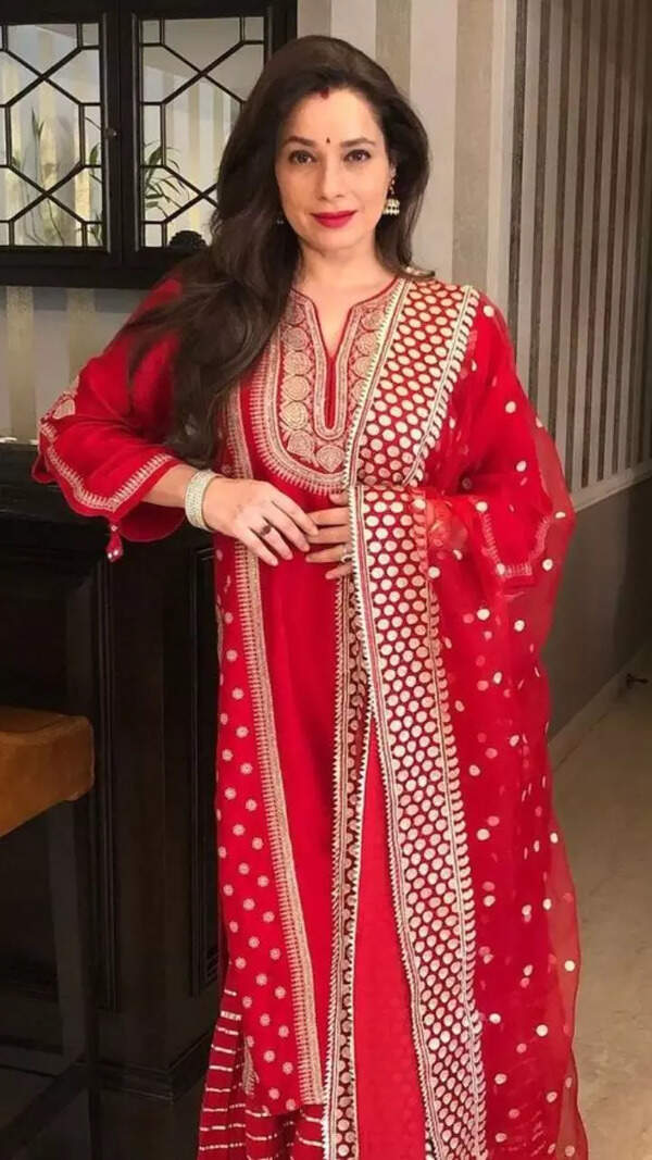 Neelam Kothari Photos