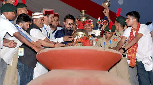 Extensive public participation like Dandi Yatra
