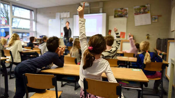 How is student data protected in APAAR?