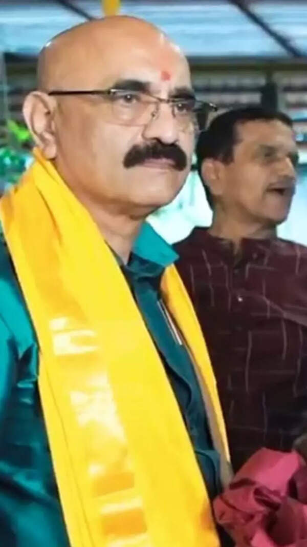 Sihi Kahi Chandru Photos
