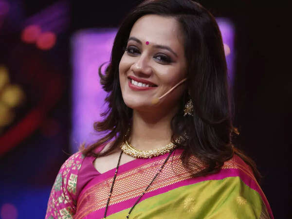 Spruha Joshi Images