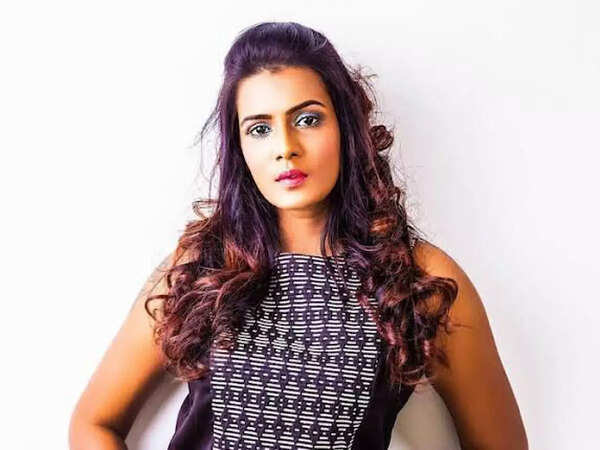 Meera Mitun Photos