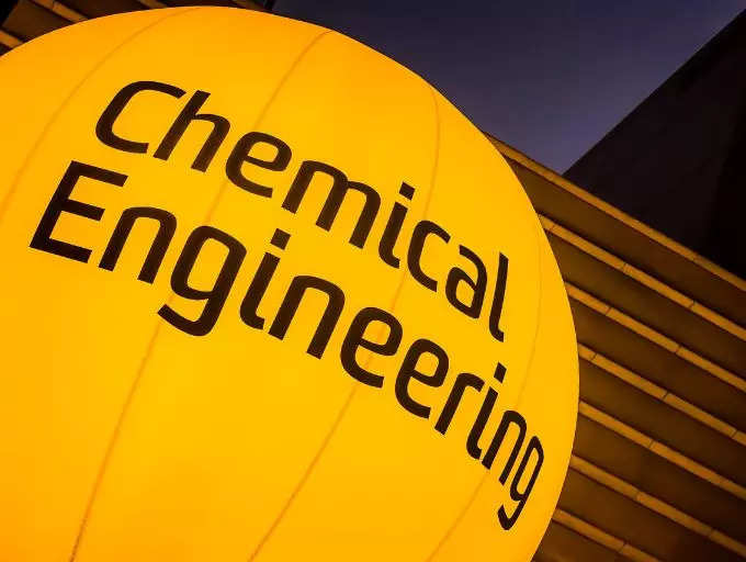 10 Exciting Career Options for Chemical Engineering Graduates The