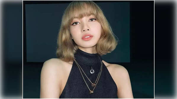 Lisa’s Weibo account suspended
