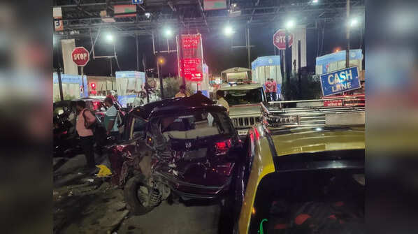 Accident on Bandra-Worli Sea Link