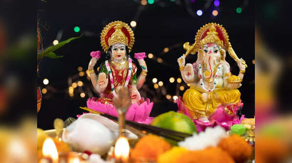Lakshmi ji and Ganpati idols