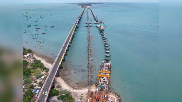 New Pamban bridge is 90% complete