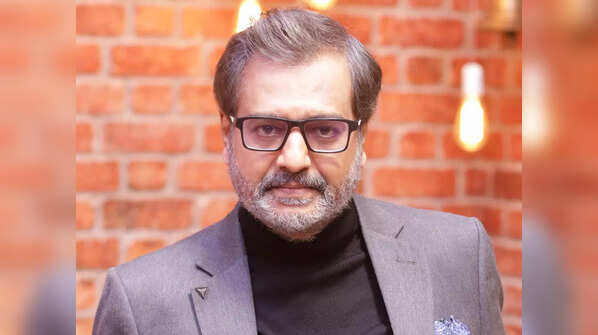 Vivek's 63rd birth anniversary: Five entertaining roles of the late comedian