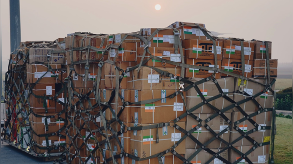 Aircraft carries 32 tonnes of aid for Gazans