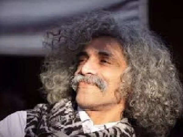 Makarand Deshpande Images