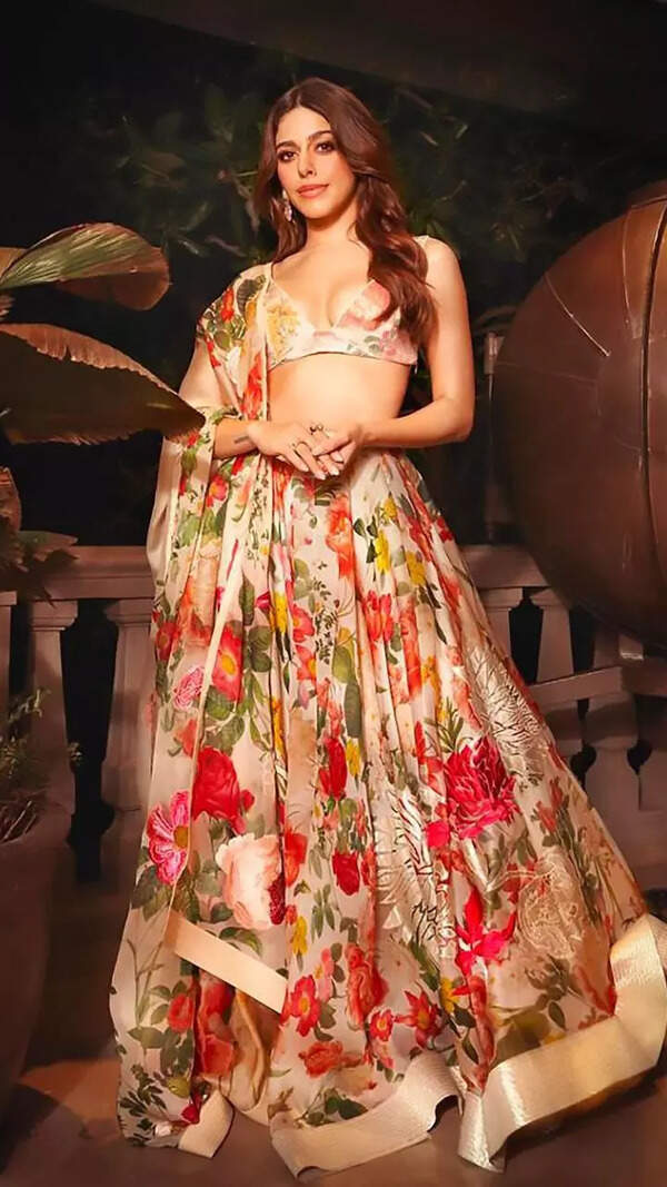 Alaya F