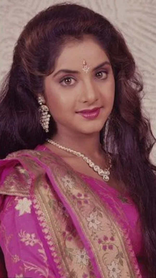 Divya Pictures