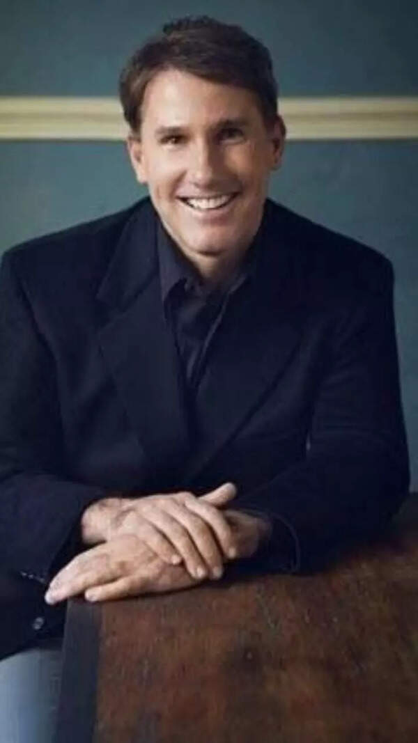 Nicholas Sparks Stills