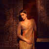 <i class="tbold">kirti sanon</i>'s gilded glamour look