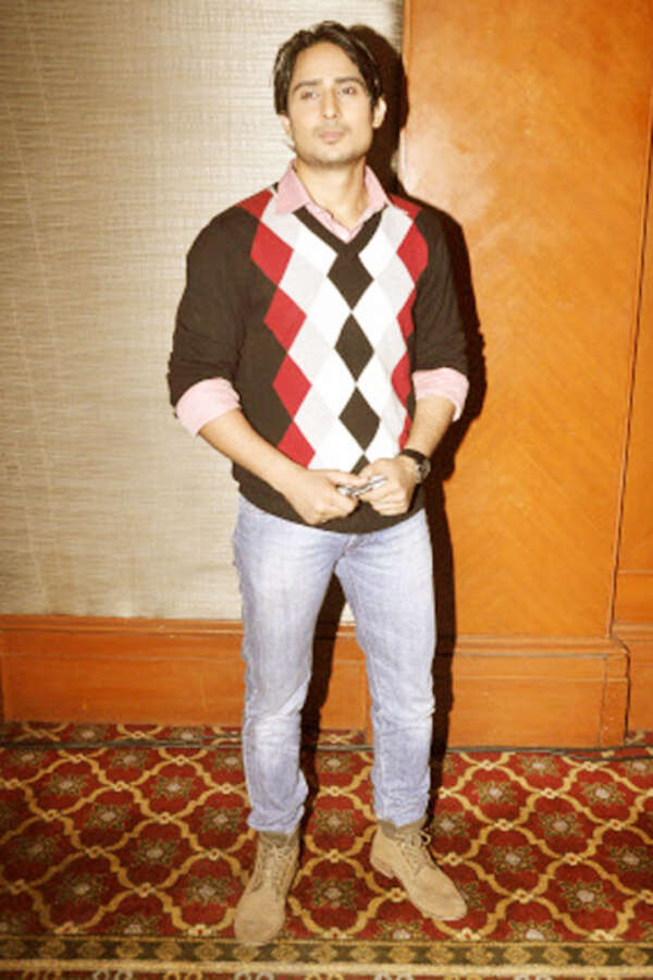 Abhishek Duhan Images