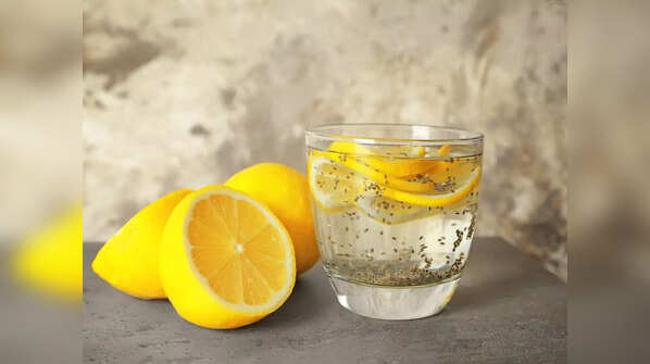 Lemon chia water