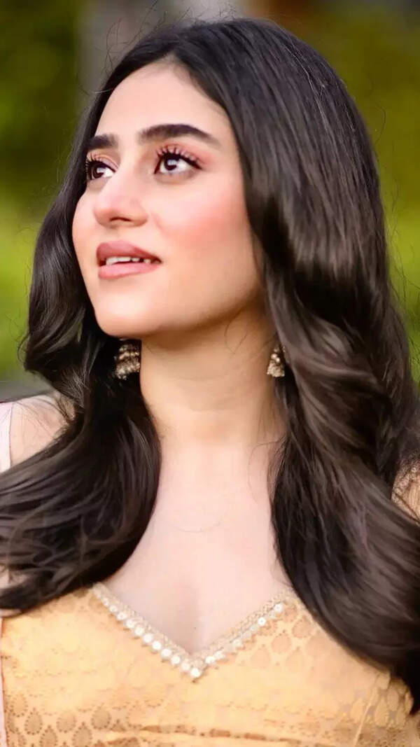 Ridhima Ghosh Images
