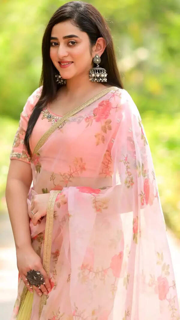 Ridhima Ghosh Pictures