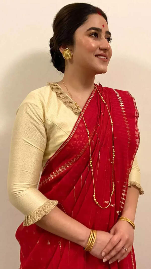 Ridhima Ghosh Photos