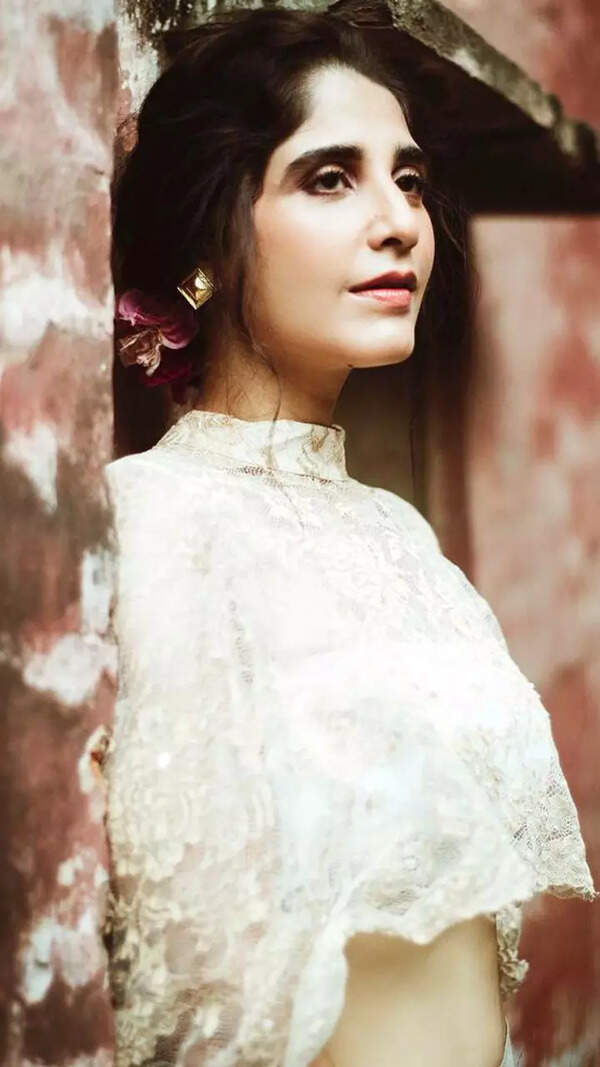Saloni Batra Wallpapers