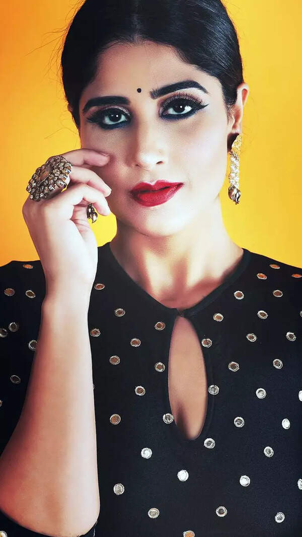Saloni Batra Photos