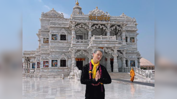 Aoora visits the most famous temples in Mathura