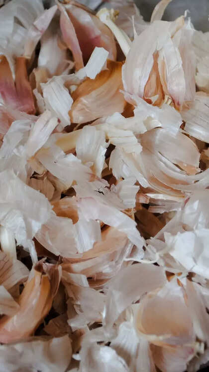 Use Garlic Peels in Homemade Vegetable Stock
