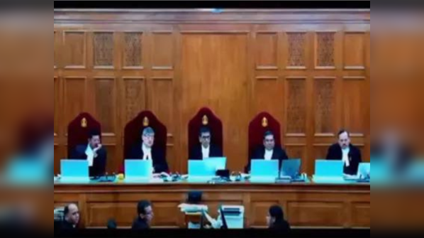 Supreme Court's 5 judge bench Preserved the order for December 11