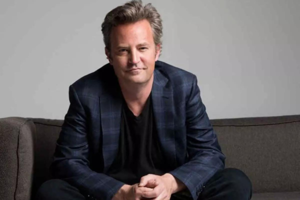 Matthew Perry Stills