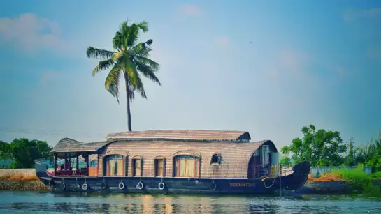 Pretty places to visit near Kerala within 100 km