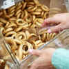 Article image for: <i class="tbold">scoop</i>ed Bagel