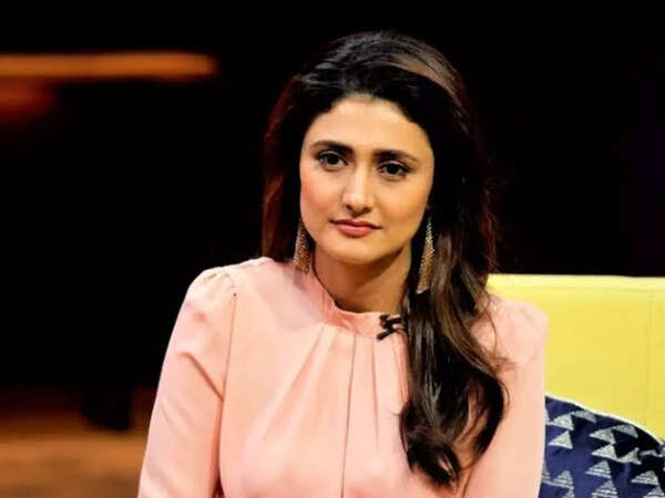 Ragini Khanna Photos