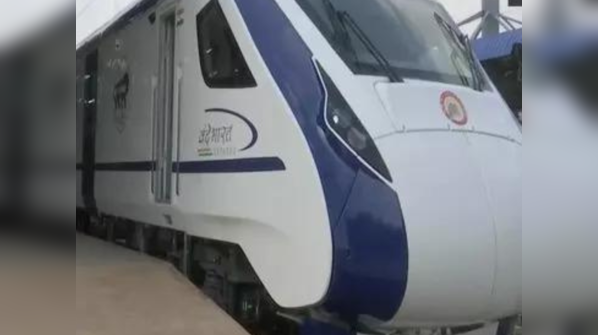 PM Modi flags off second Vande Bharat train between New Delhi and Varanasi