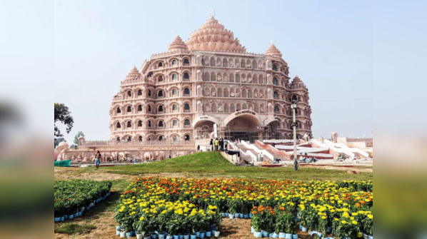 Swarved Mahamandir spread over 3,00,000 square feet