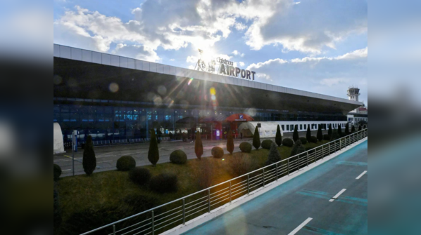Transatlantic Shifts: Heathrow to JFK