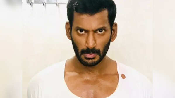 Vishal's 'Sandakozhi' completes 18 years