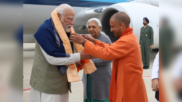 Welcome by the CM and Governor