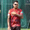 <i class="tbold">sunil narine</i>