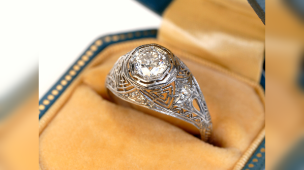 Vintage wedding rings