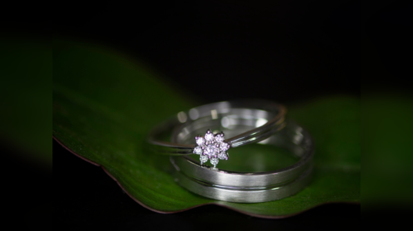 Minimalist wedding rings