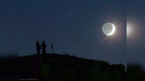 A sequence of celestial bodies, September