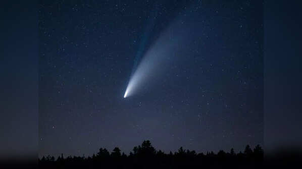 A bright comet close to Earth in April