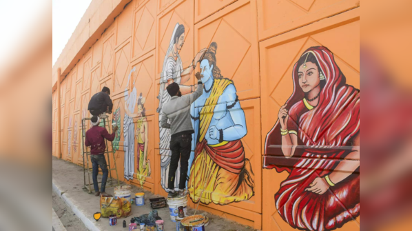 Highway art: Scenes from Ramayana unfold