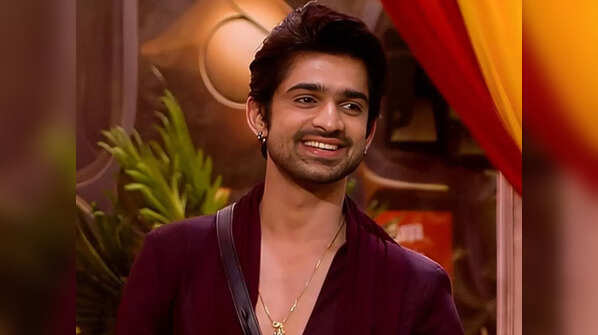 All the housemates gang up against him and start fighting