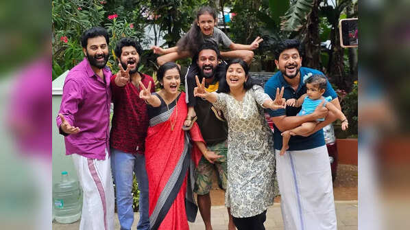 In Pics: Happy clicks from the sets of Santhwanam