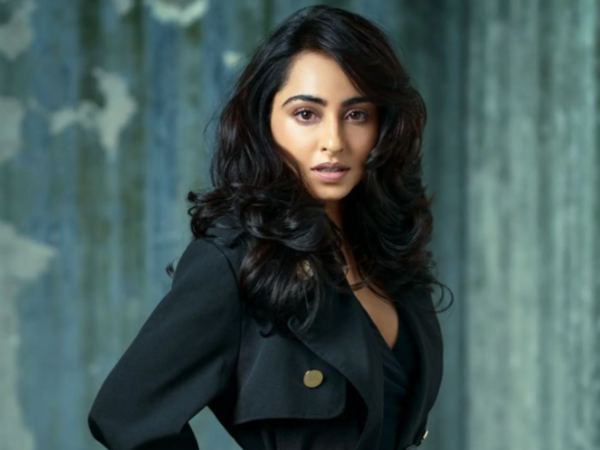 Niyati Fatnani Stills