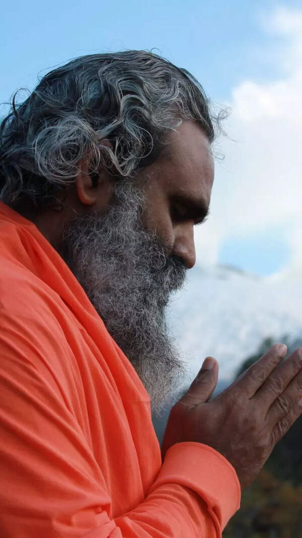 A Guru Stills